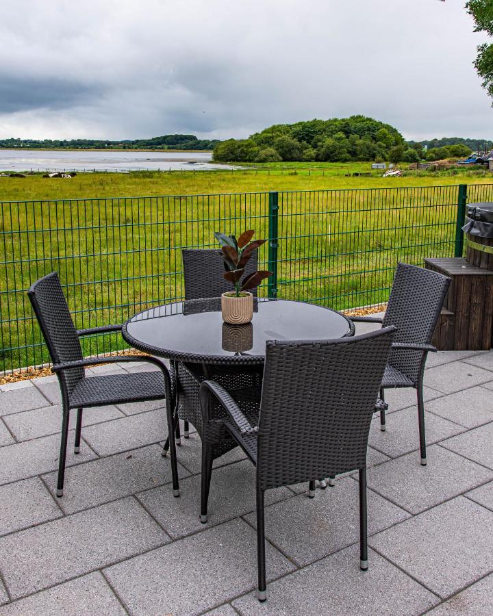 Lough Beg Glamping Hotell Newferry Eksteriør bilde